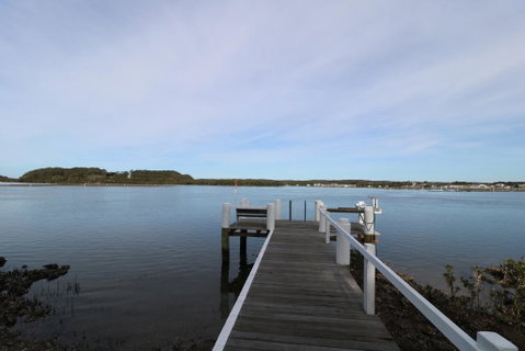 Waterfront Cottages - Accommodation QLD 3