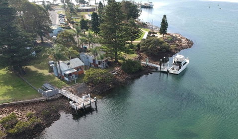 Waterfront Cottages - Accommodation QLD 0