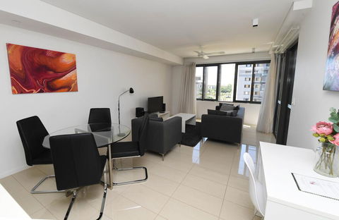 WATERFRONT DARWIN TROPICAL DELIGHT - Accommodation QLD 1