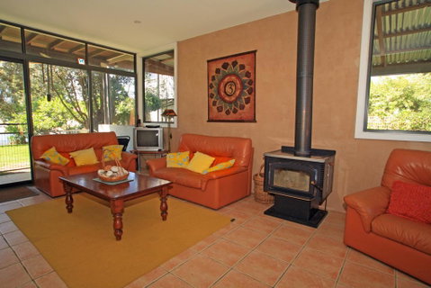 Waterfront Delight On Cater - Accommodation QLD 2