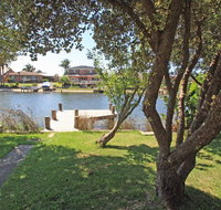 Waterfront Delight on Cater - Accommodation QLD