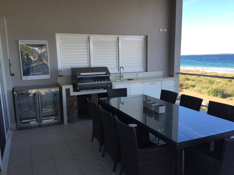 Waterfront Dream Vincentia - Accommodation QLD 1
