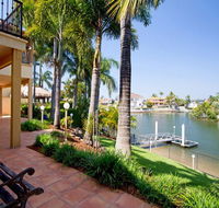 Waterfront Sorrento - Accommodation QLD