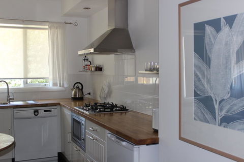 Amelina Cottages - Accommodation QLD 21