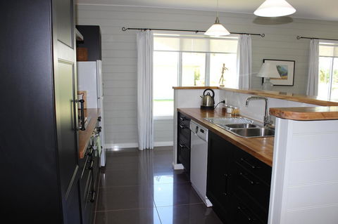 Amelina Cottages - Accommodation QLD 35