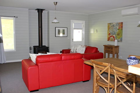 Amelina Cottages - Accommodation QLD 37