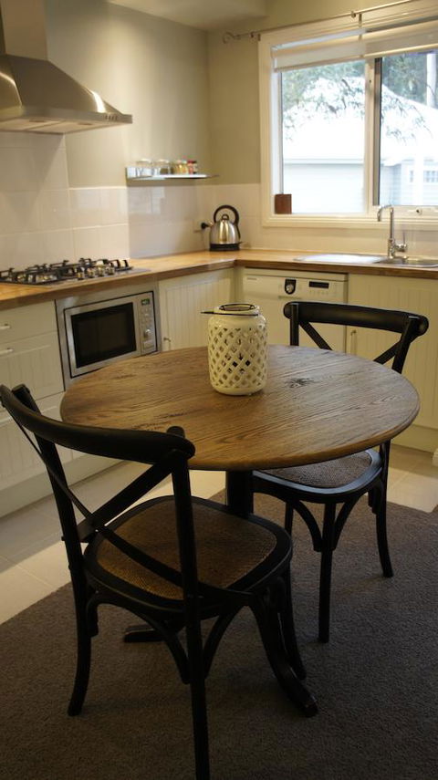 Amelina Cottages - Accommodation QLD 22