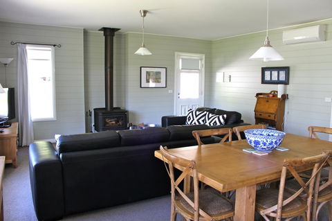 Amelina Cottages - Accommodation QLD 27