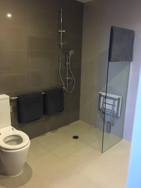 Collins Accommodation - Accommodation QLD 8