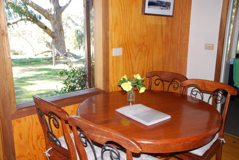 Bluegum Ridge Cottages - Accommodation QLD 14