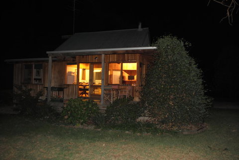 Bluegum Ridge Cottages - Accommodation QLD 24