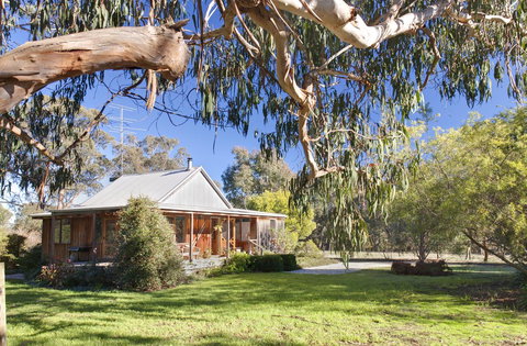 Bluegum Ridge Cottages - Accommodation QLD 7
