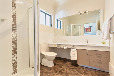 Blazing Stump Motel & Suites - Accommodation QLD 14