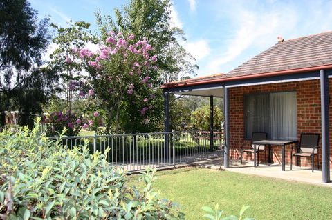Blazing Stump Motel & Suites - Accommodation QLD 28