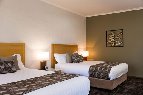 Blazing Stump Motel & Suites - Accommodation QLD 12