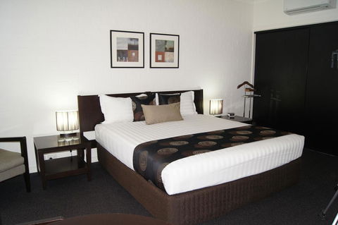 Blazing Stump Motel & Suites - Accommodation QLD 16