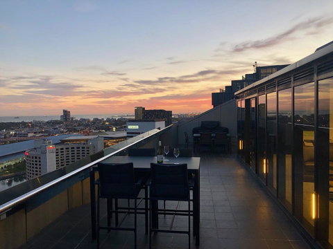 Flinders Luxury Penthouse - Accommodation QLD 1