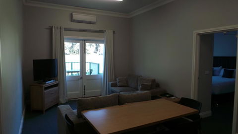 Oscar\'s On The Yarra - Accommodation QLD 21