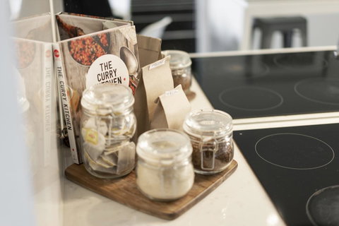 Complete Host Manhattan Apartments - Accommodation QLD 11