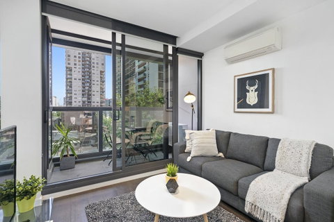Complete Host Manhattan Apartments - Accommodation QLD 9