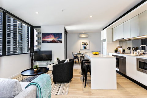Complete Host Manhattan Apartments - Accommodation QLD 19
