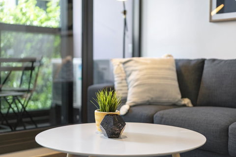 Complete Host Manhattan Apartments - Accommodation QLD 14