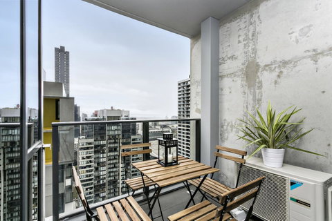 Complete Host Manhattan Apartments - Accommodation QLD 29