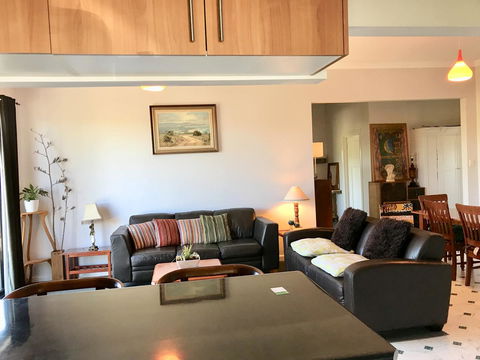 Hillâ€™s Creek Holiday Home - Accommodation QLD 7