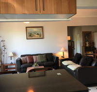 Hills Creek Holiday Home - Accommodation QLD