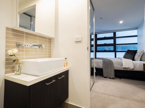 LittleStay Sutherland - 3 Bedroom Aptm - Accommodation QLD 11