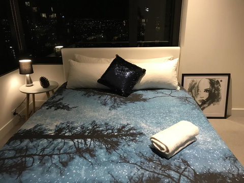 CBD Spacious 3 Bedrooms-Breathtaking View Gym Pool - Accommodation QLD 9