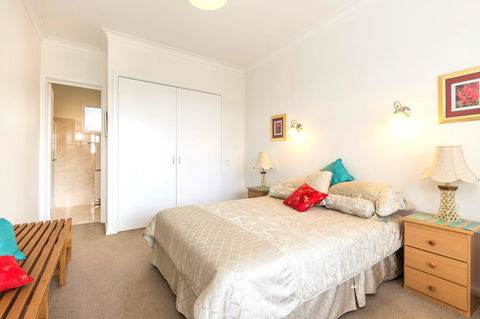 Waybourne- Vineyard And Winery - Accommodation QLD 26