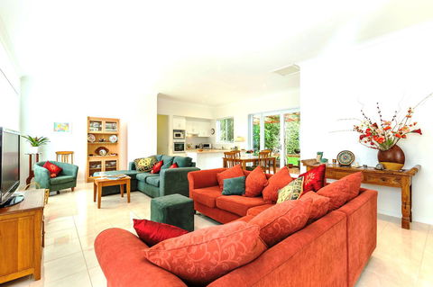 Waybourne- Vineyard And Winery - Accommodation QLD 21