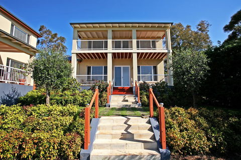 Waybourne- Vineyard And Winery - Accommodation QLD 14