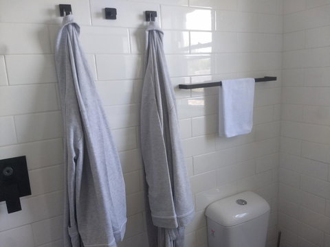 Rooftops - Accommodation QLD 8