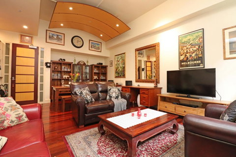 Majorca Magic On Flinders Lane - Rejuvenate Stays - Accommodation QLD 26