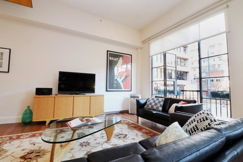 Majorca Magic On Flinders Lane - Rejuvenate Stays - Accommodation QLD 20