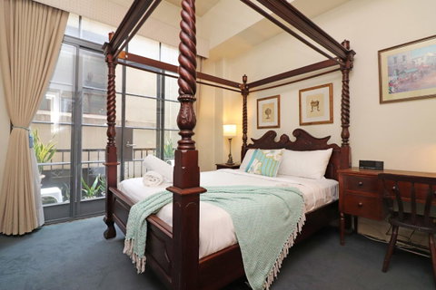 Majorca Magic On Flinders Lane - Rejuvenate Stays - Accommodation QLD 27