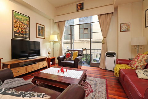 Majorca Magic On Flinders Lane - Rejuvenate Stays - Accommodation QLD 25