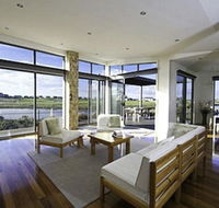 19 Glen Eagles Close - Accommodation QLD