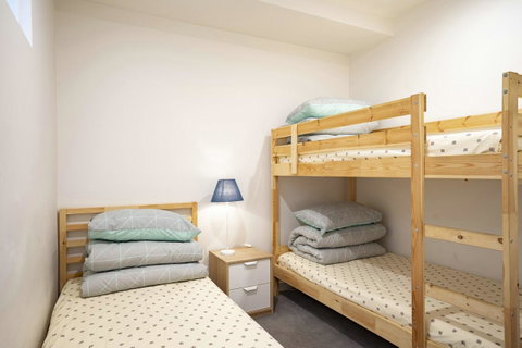 WeMeet@Melbourne Center - Accommodation QLD 4