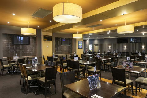 Nightcap At Excelsior Hotel - Accommodation QLD 5