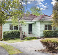 Hillside House - Accommodation QLD