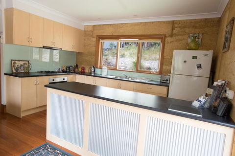 Bundjil Studio - Accommodation QLD 5