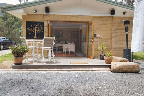 Bundjil Studio - Accommodation QLD 2