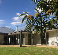 3 Bells Alpine Cottage - Accommodation QLD