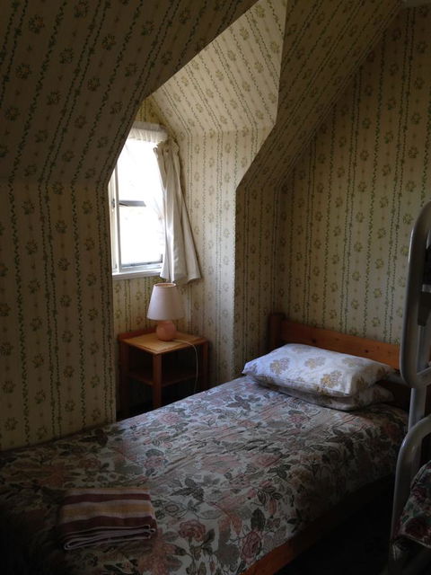 Swan Cove Beachfront - Accommodation QLD 11