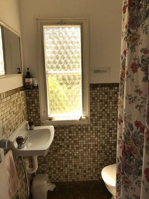 Swan Cove Beachfront - Accommodation QLD 18