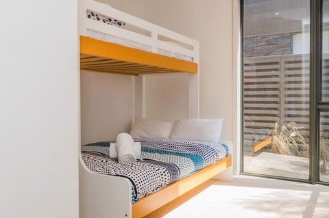 1 Sunset Place - Accommodation QLD 14