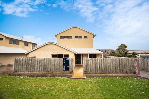 The Pitch - Accommodation QLD 37